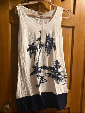 Ingear Resort NWT women’s large White with Navy Palm Beach Print swim cover up
